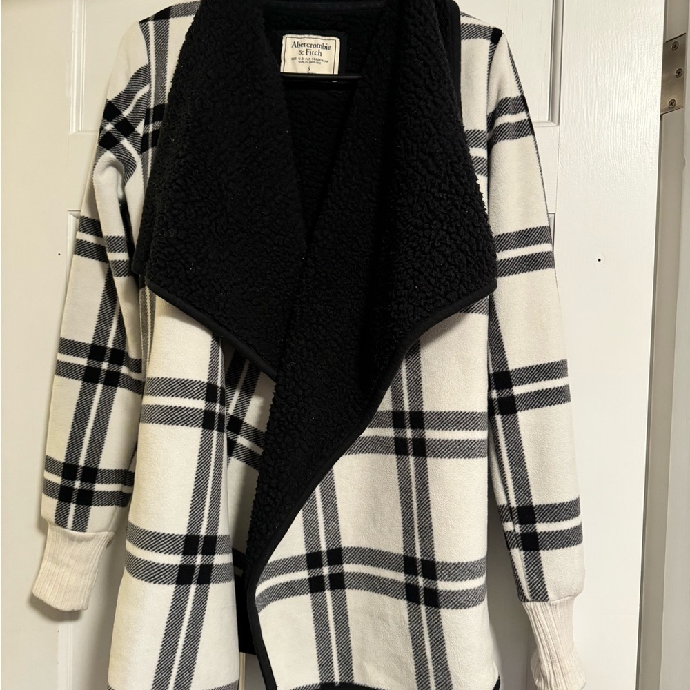 Abercrombie & Fitch Sweater